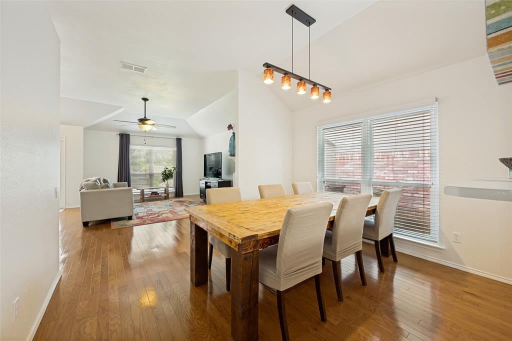 820 Wyndham Pl, Arlington, TX 76017 photo