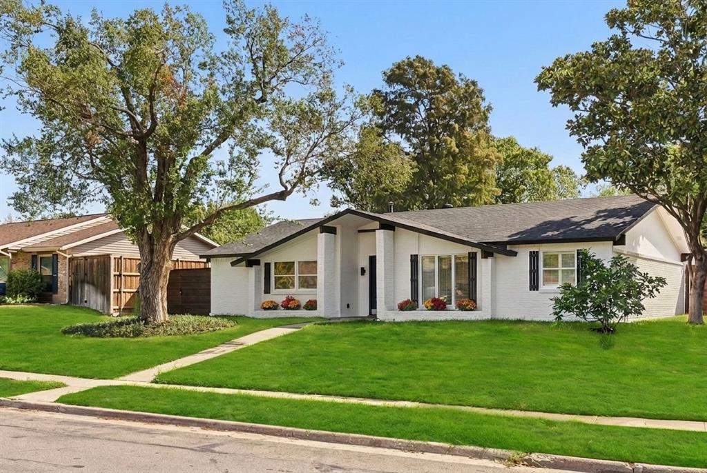 12308 Cedar Bend Dr, Dallas, TX 75244 photo