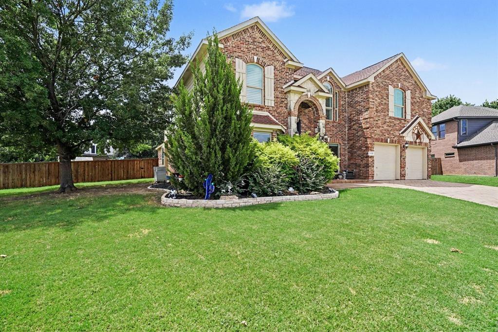 5520 Champlain Dr, Fort Worth, TX 76137 photo
