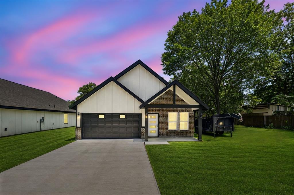 3104 Delafield Ln, Dallas, TX 75227 photo