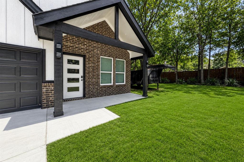 3104 Delafield Ln, Dallas, TX 75227 photo