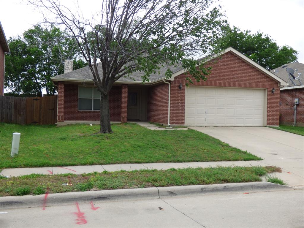8532 Hawkview Dr, Fort Worth, TX 76179 photo