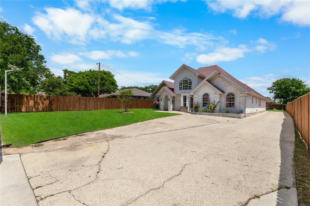6808 Marvin Brown St, Fort Worth, TX 76179 photo