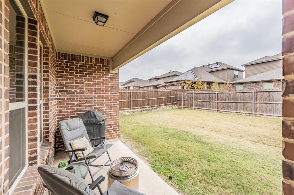 9041 Bronze Meadow Dr, Fort Worth, TX 76131 photo