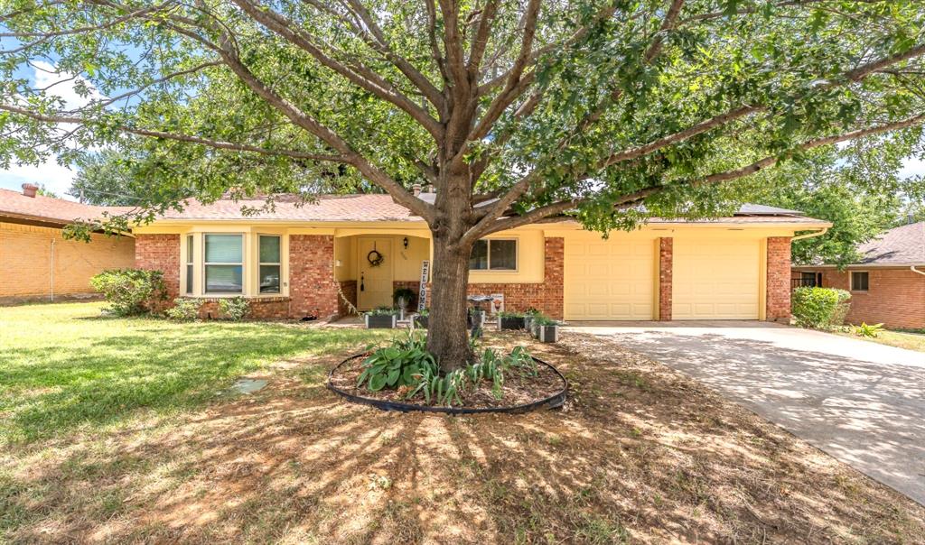 506 E Huitt Ln, Euless, TX 76040 photo