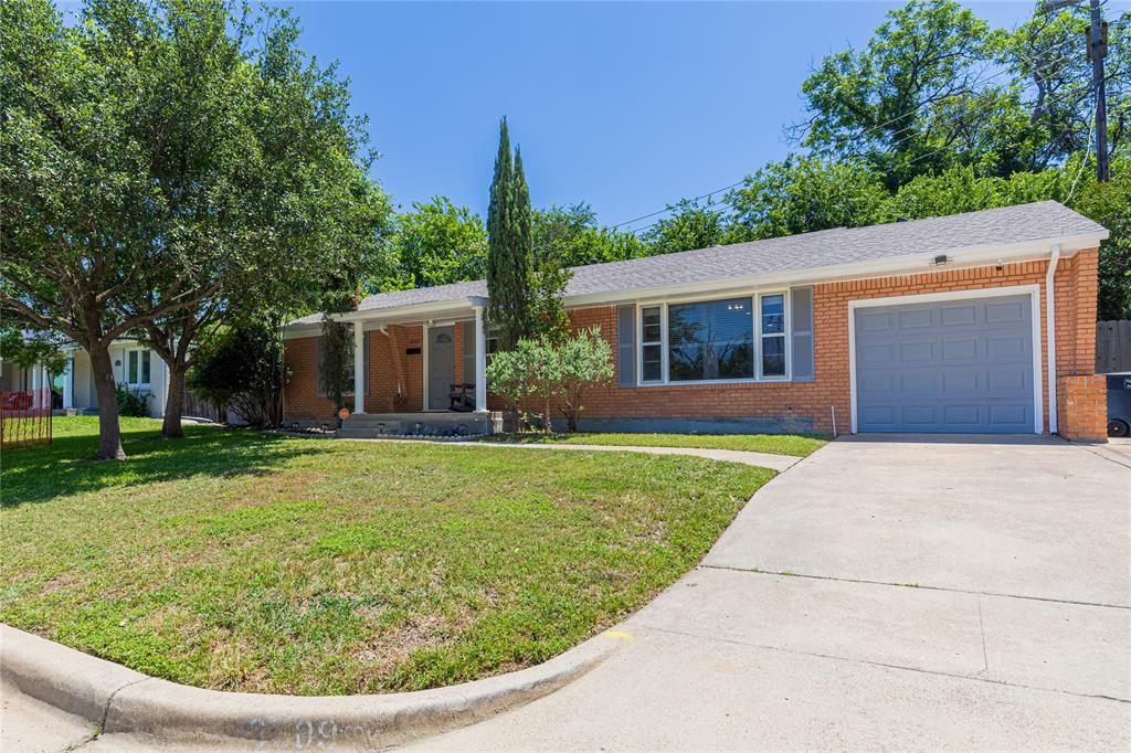 3509 Rogers Ave, Fort Worth, TX 76109
