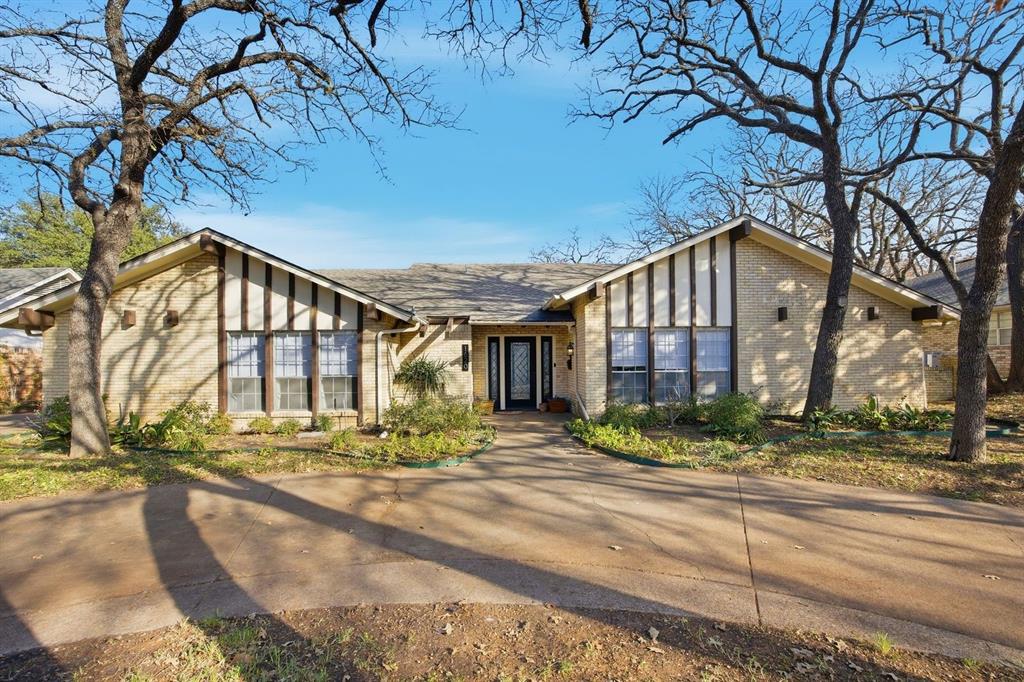 1620 Oak Meadow Dr, Irving, TX 75061 photo