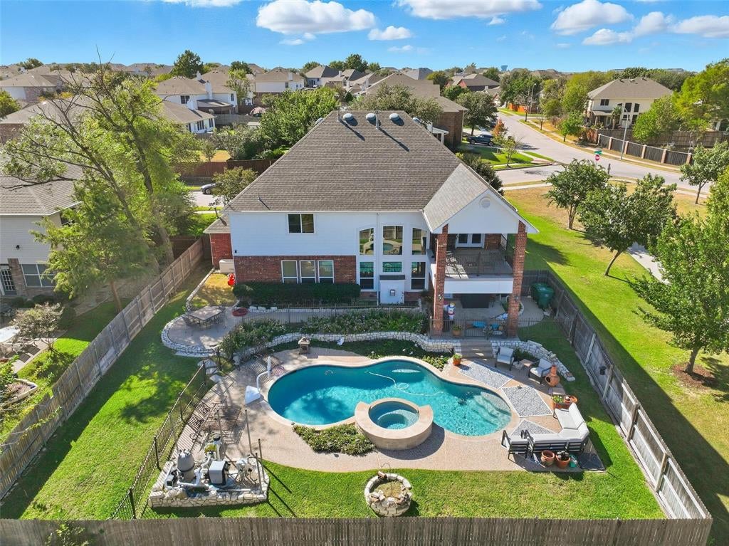 5212 Whisper Dr, Fort Worth, TX 76123