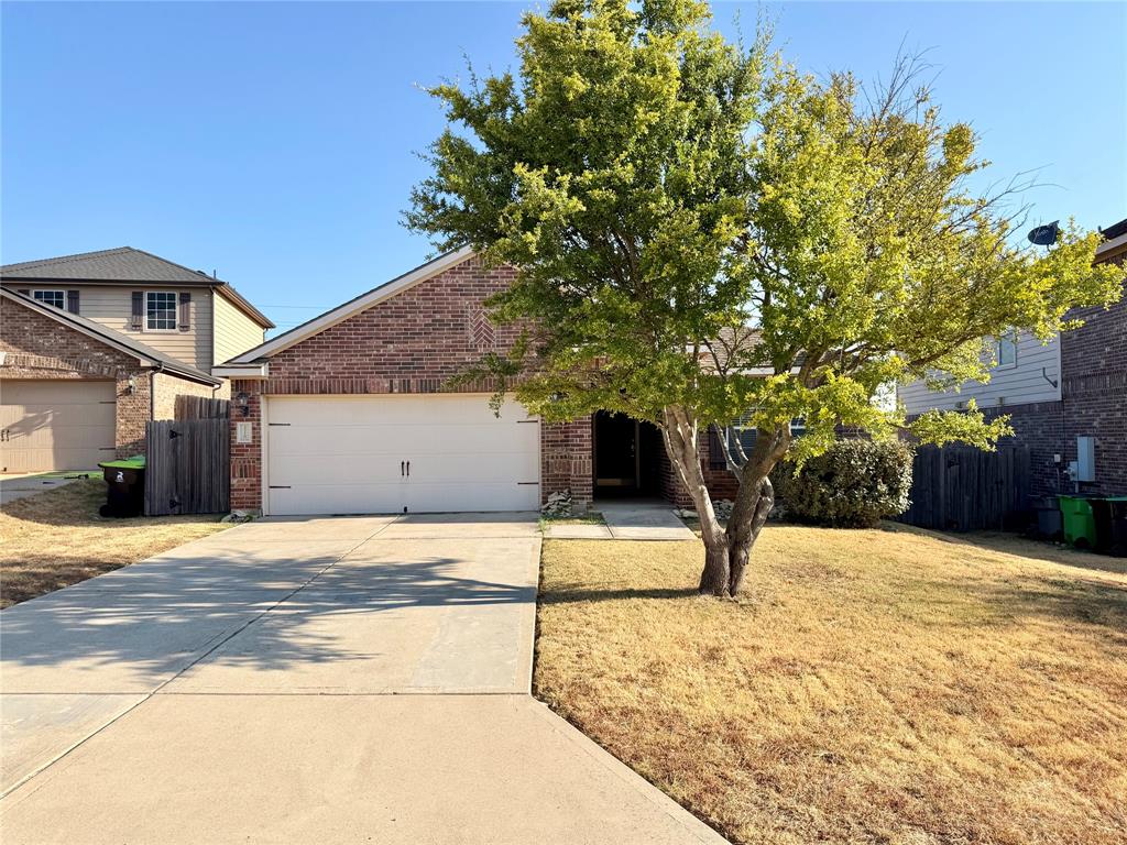 118 Chisholm Spring Ct, Newark, TX 76071 photo
