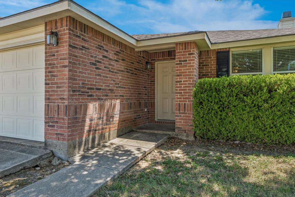 5160 Gold Basin Rd, Fort Worth, TX 76179 photo