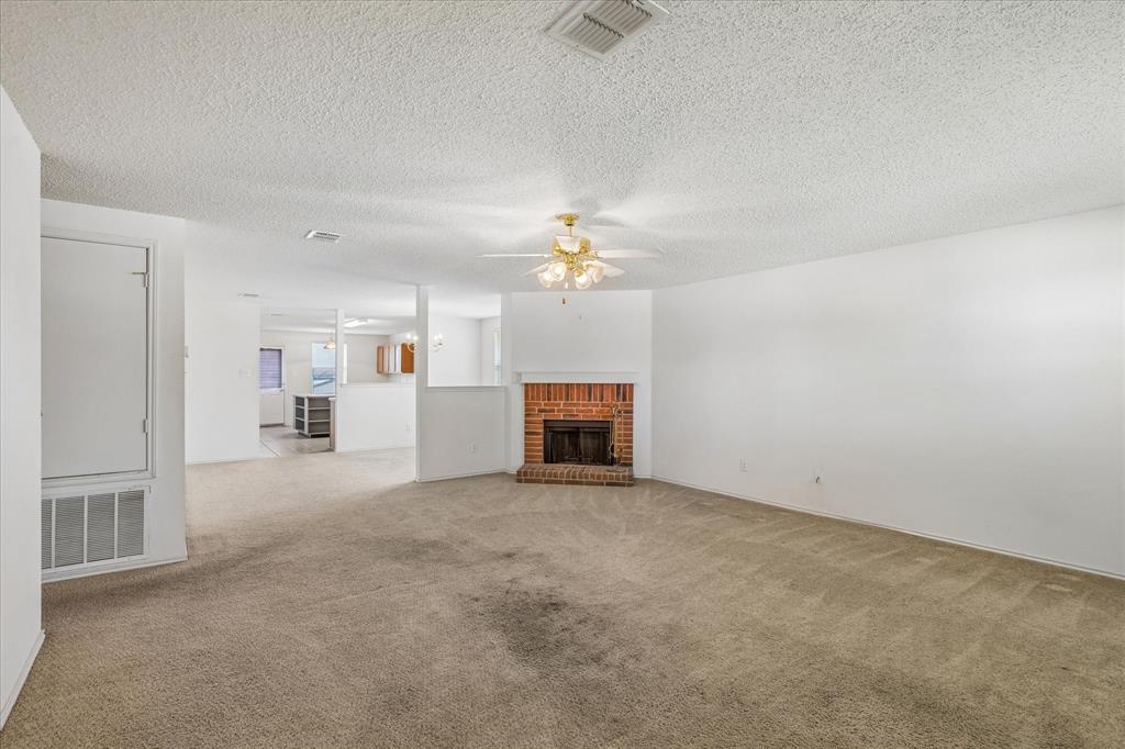 5160 Gold Basin Rd, Fort Worth, TX 76179 photo