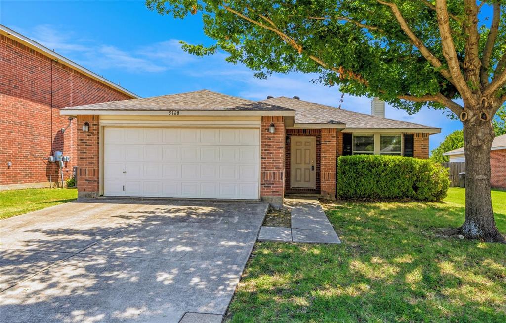 5160 Gold Basin Rd, Fort Worth, TX 76179
