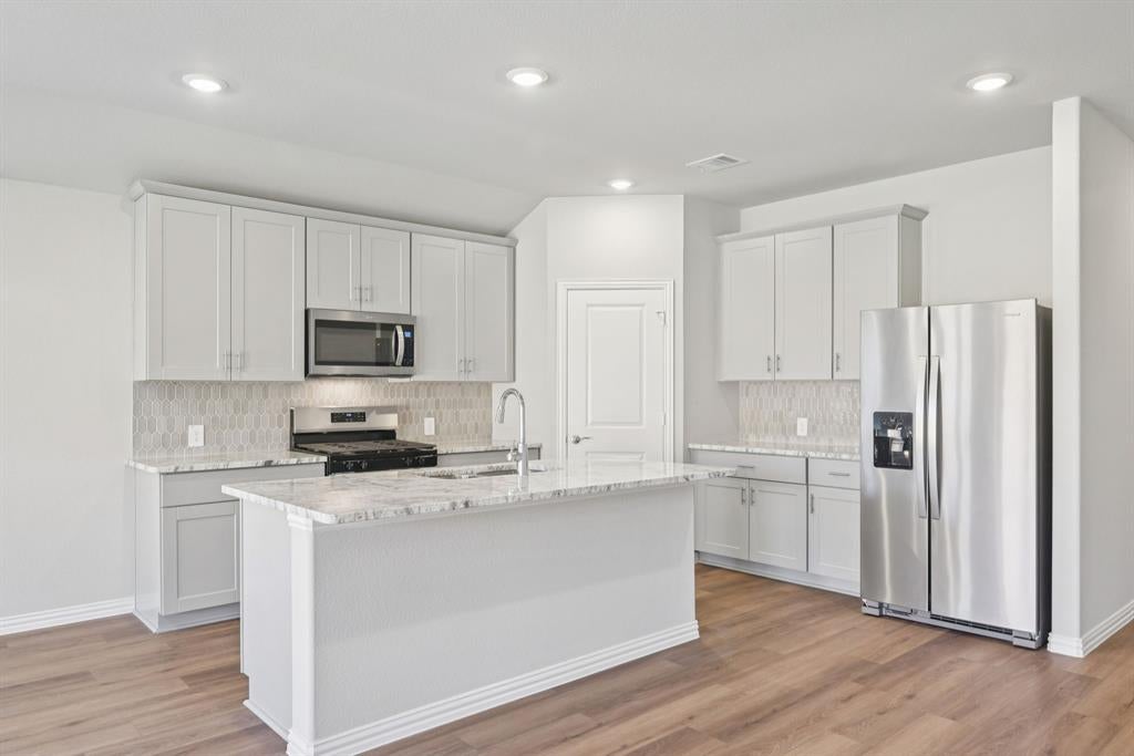 2517 Nicole Dr, Denton, TX 76208