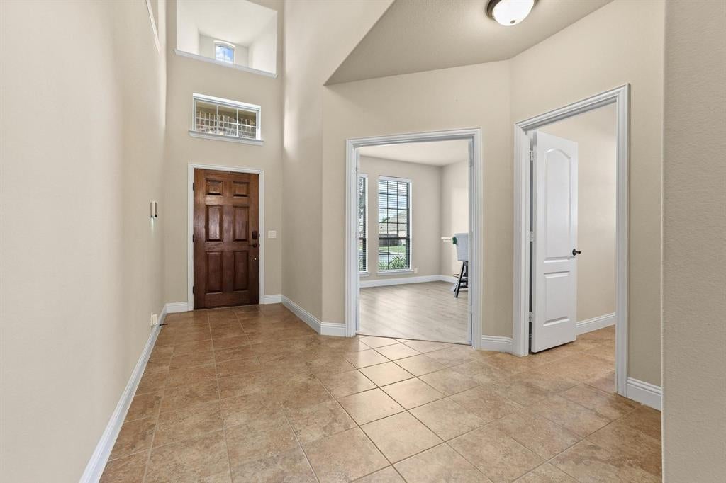 223 Thompson Dr, Van Alstyne, TX 75495 photo