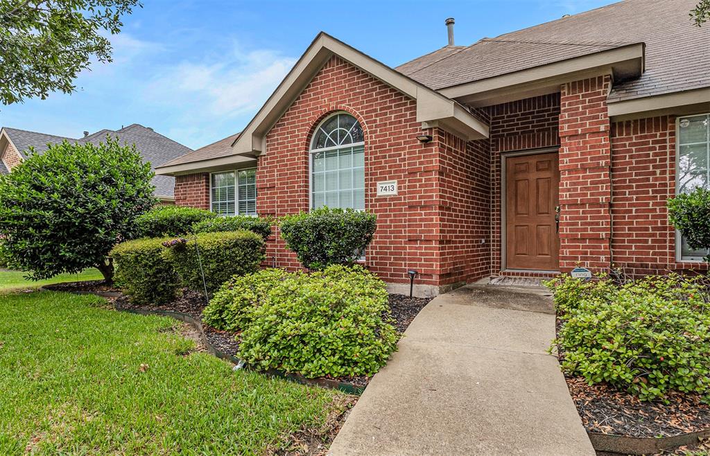 7413 Providence Dr, Rowlett, TX 75089 photo