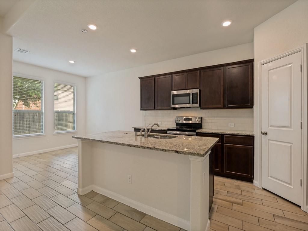 120 Rain Cloud Dr, Waxahachie, TX 75165 photo