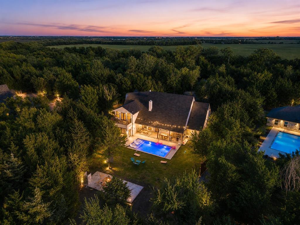 371 Ring Rd, Waxahachie, TX 75165
