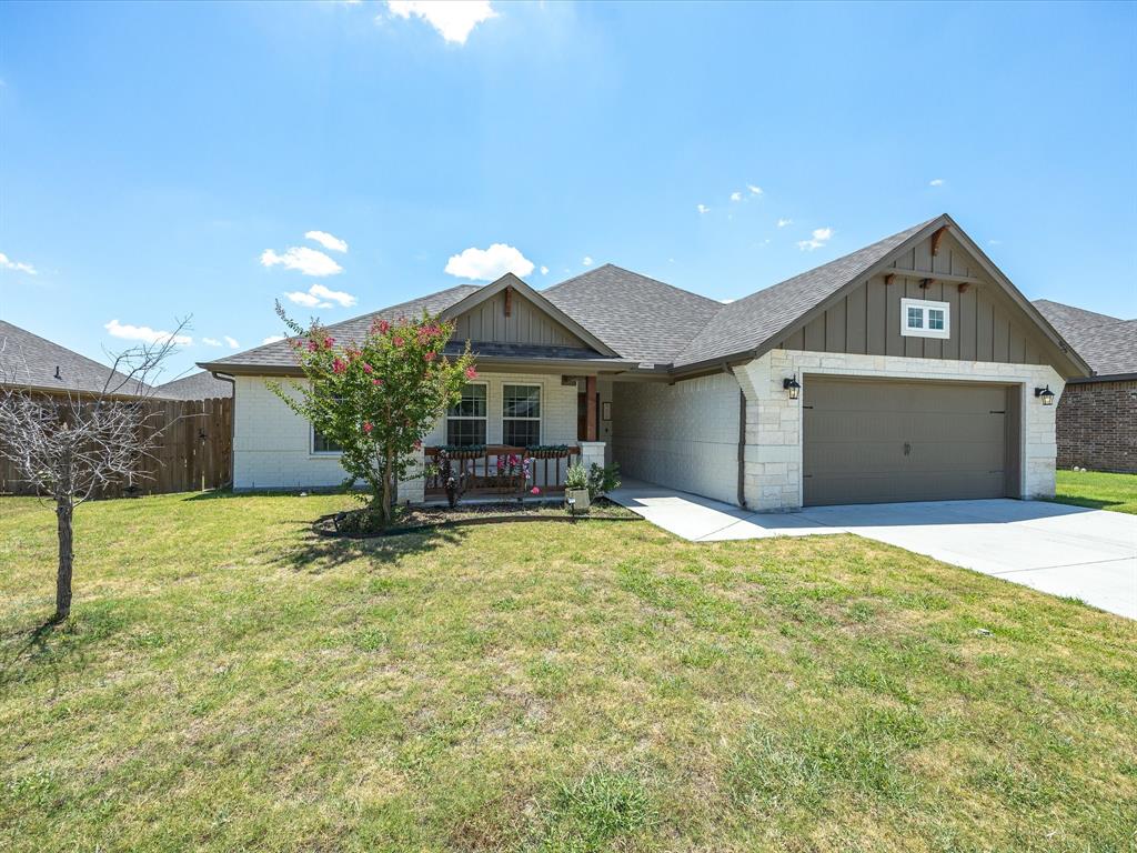 956 Sam St, Springtown, TX 76082 photo