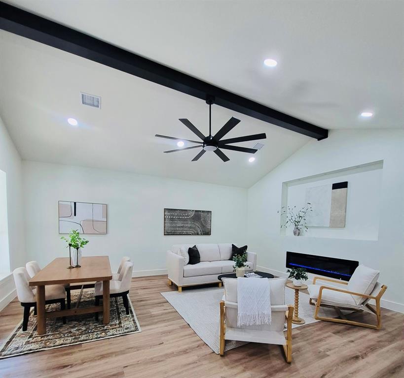 2157 Clarksville St, Paris, TX 75460 photo