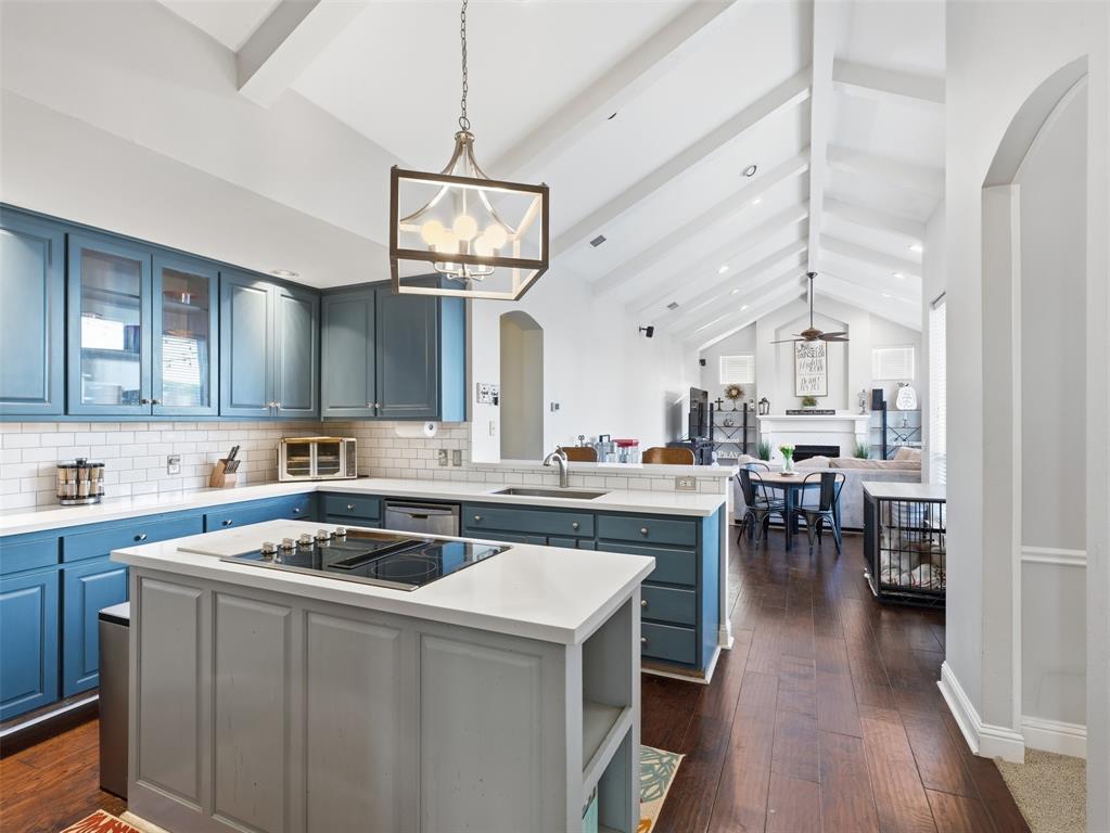 4011 Province Dr, Carrollton, TX 75007