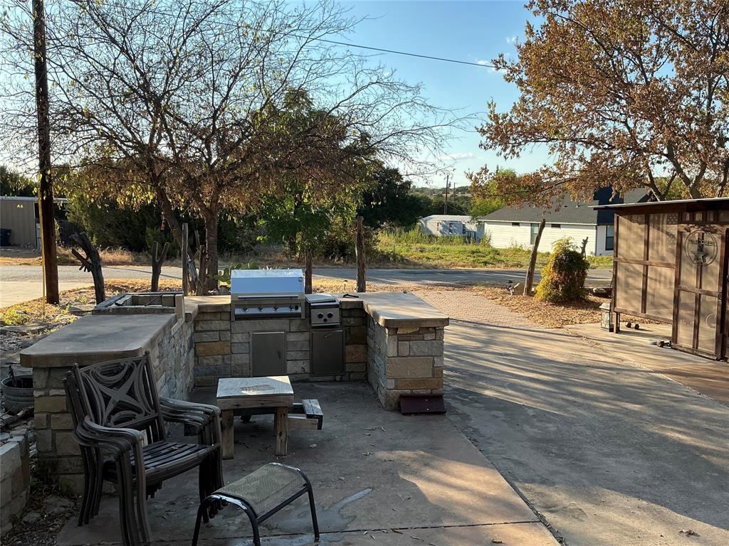 2517 Deer Trl, Granbury, TX 76048