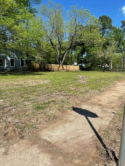 1011 E Houston St, Paris, TX 75460 photo