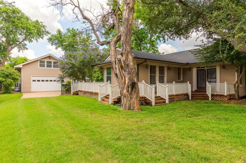 203 E Umphress St, Van Alstyne, TX 75495 photo
