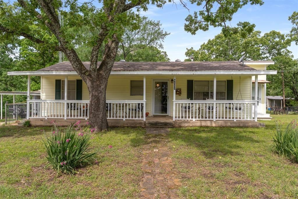6111 County Road 2610, Bonham, TX 75418