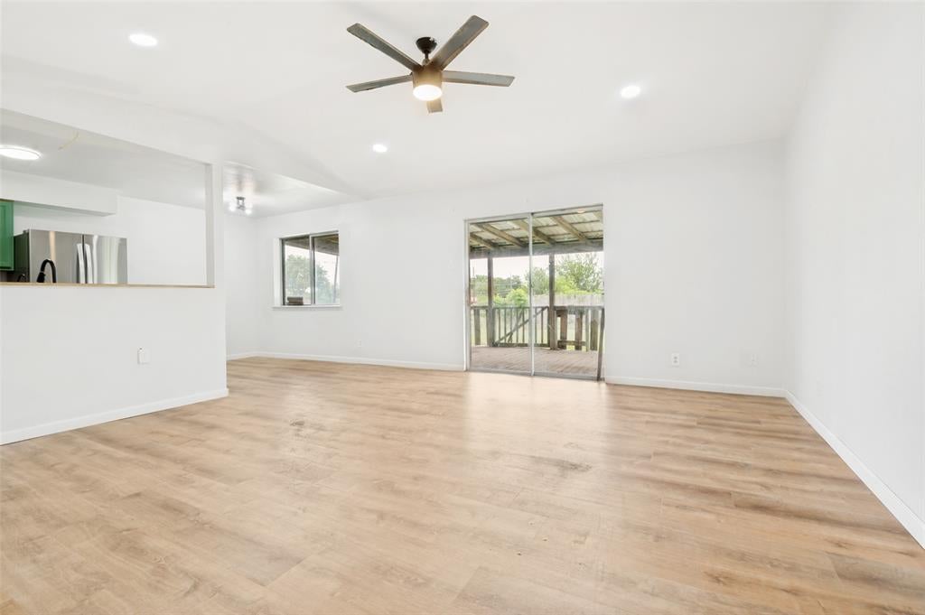 2654 Arlington Ln, Lancaster, TX 75134 photo