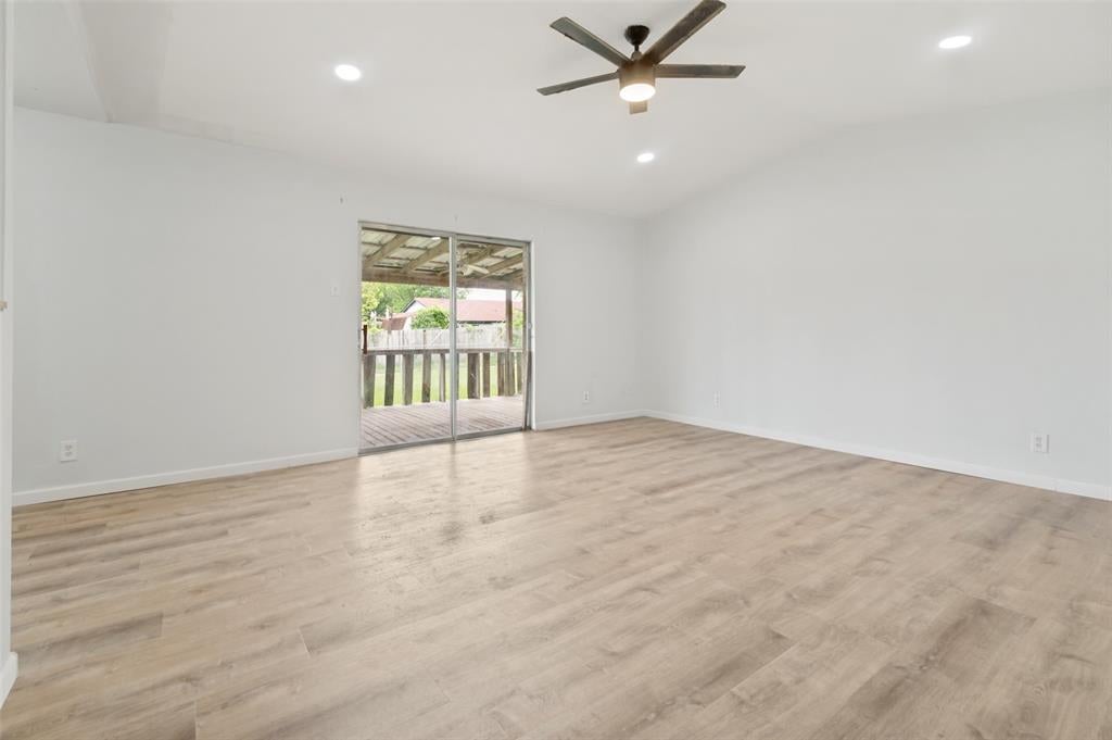 2654 Arlington Ln, Lancaster, TX 75134 photo
