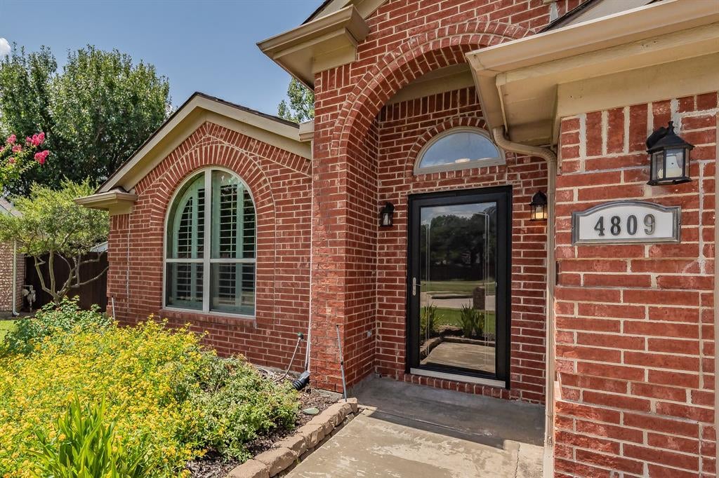 4809 Summit Cir, Flower Mound, TX 75028 photo