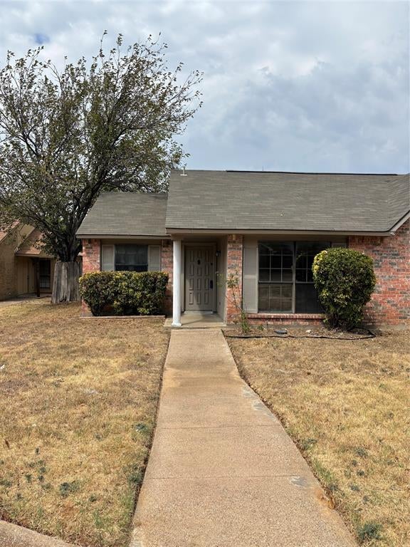 510 Matterhorn St, Cedar Hill, TX 75104 photo