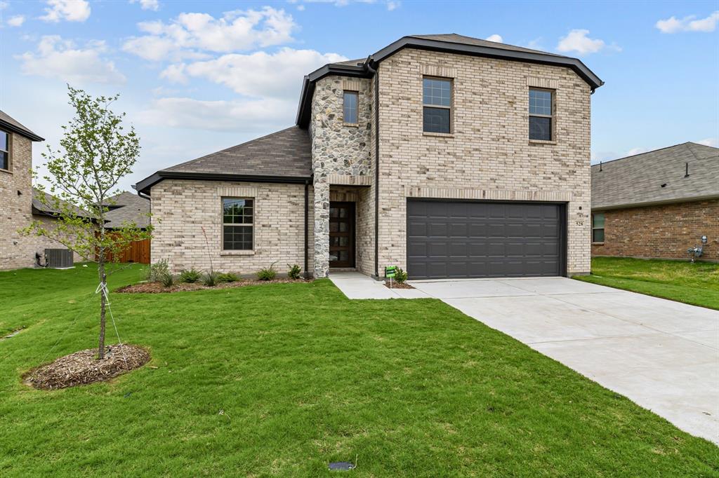 548 Stone Hollow Dr, Van Alstyne, TX 75495