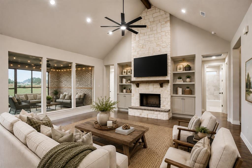 336 El Pescado Ct, Godley, TX 76044