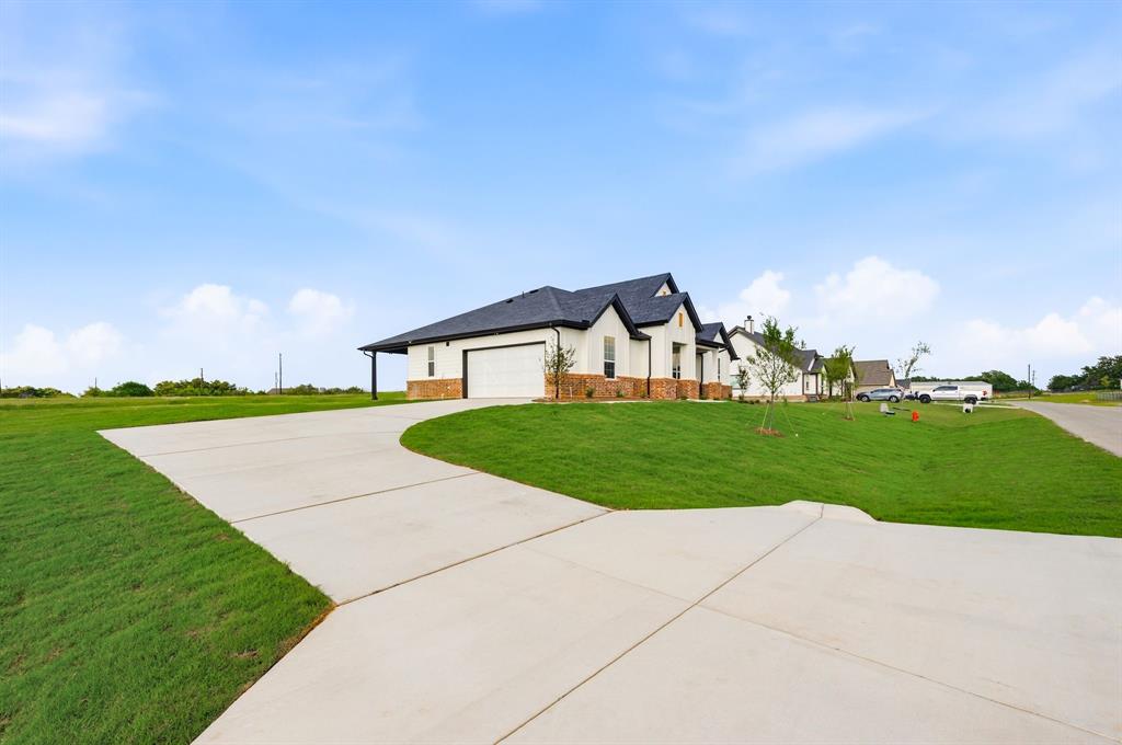 116 Park Hurst Dr, Boyd, TX 76023 photo