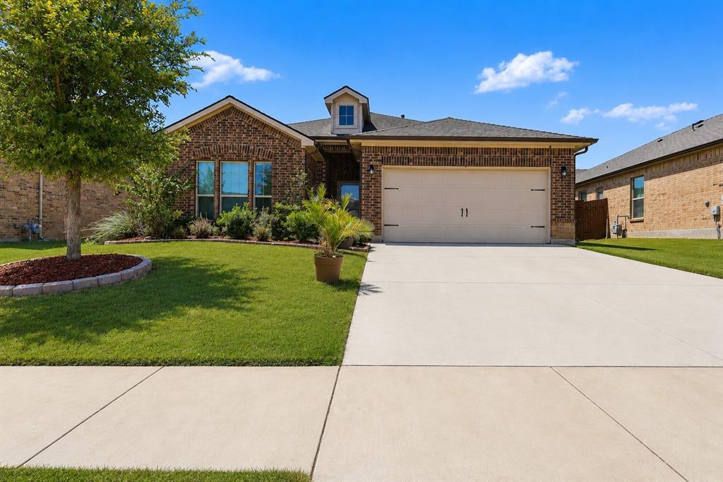 1112 Pacifica Trl, Cleburne, TX 76033