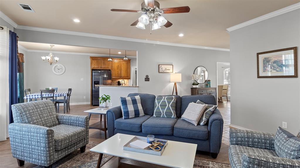 2611 Lonesome Dove, Farmersville, TX 75442 photo