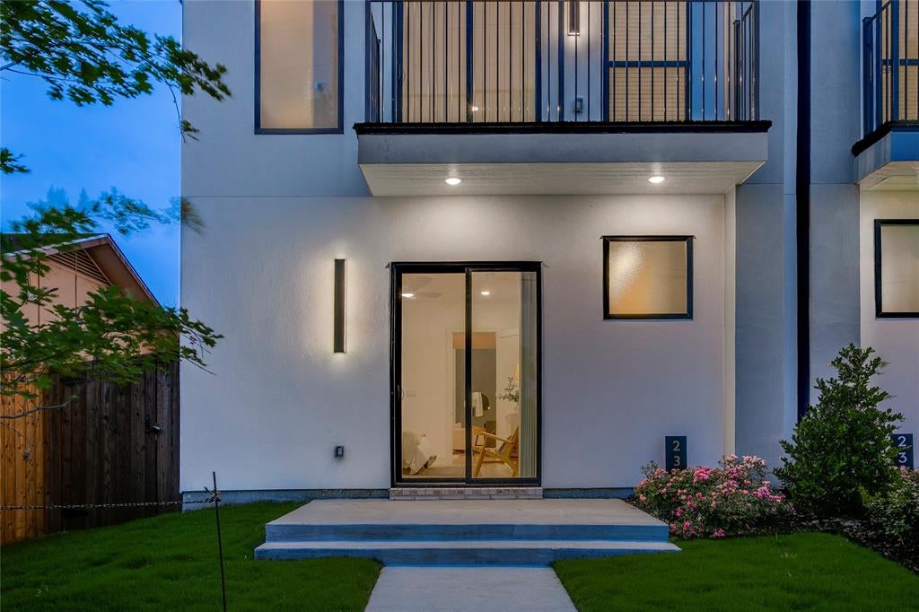 2315 S Vernon Ave, Dallas, TX 75224 photo