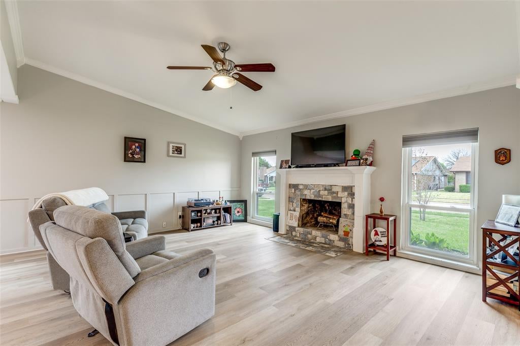 310 Willow Spring Ct, Coppell, TX 75019 photo