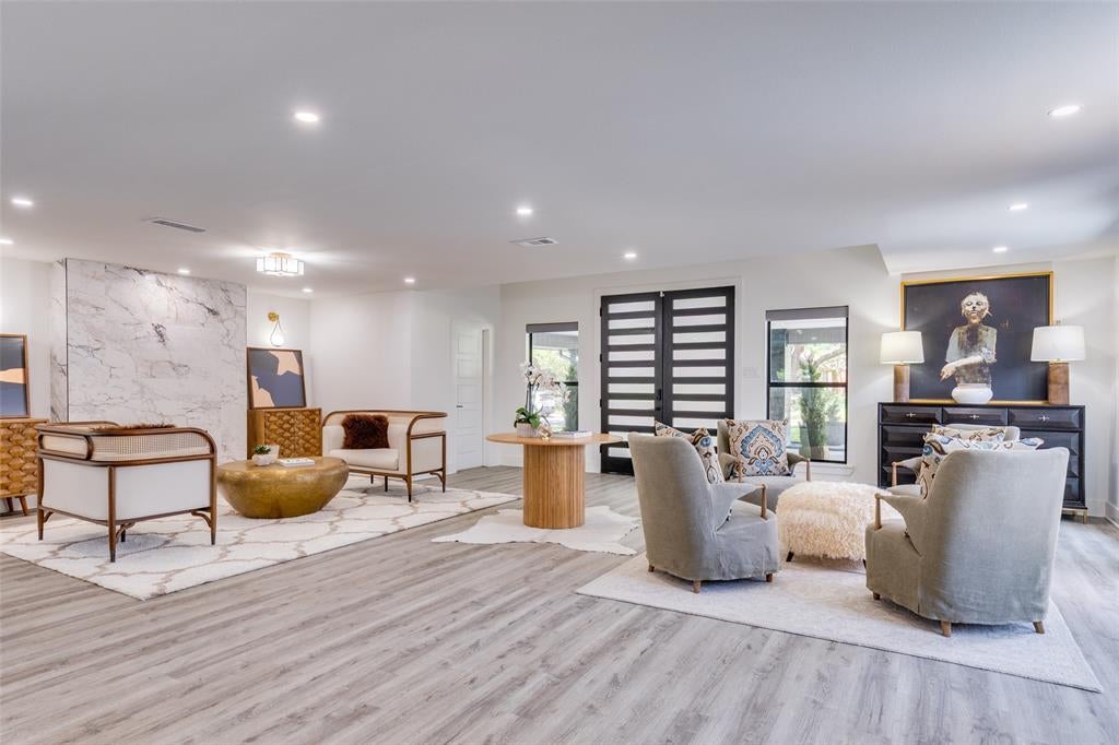 6626 Harvest Glen Dr, Dallas, TX 75248 photo