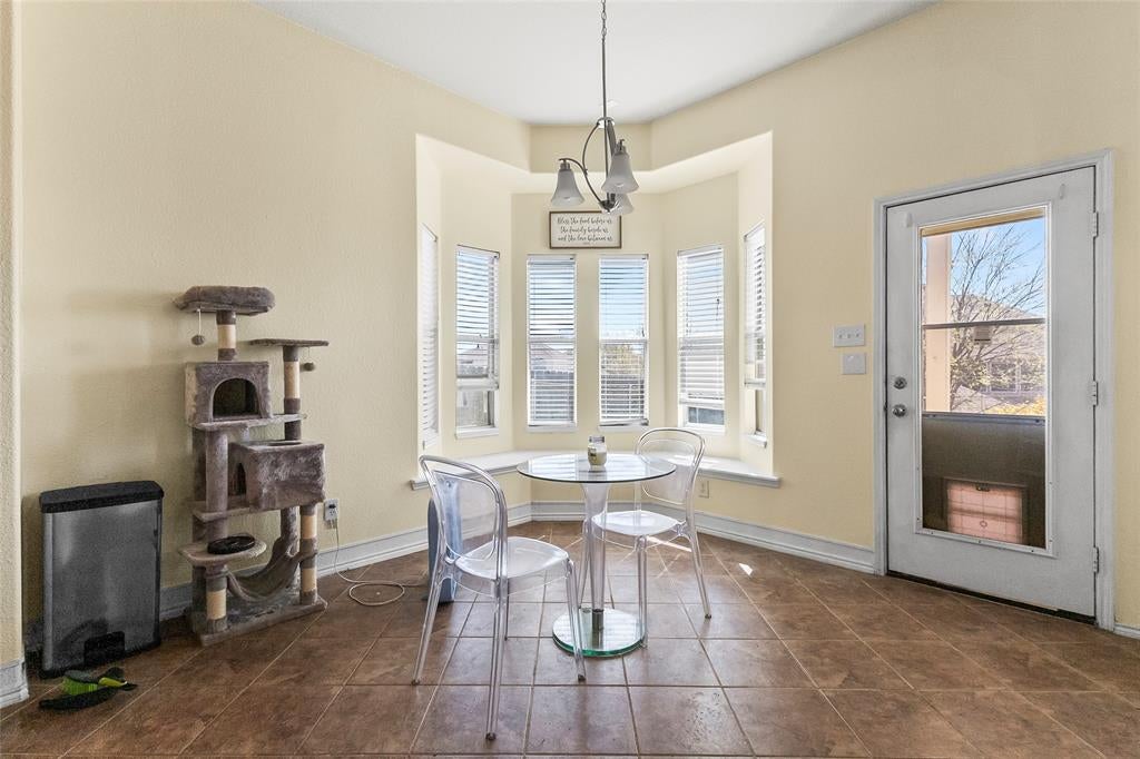 824 Peach Ln, Burleson, TX 76028 photo