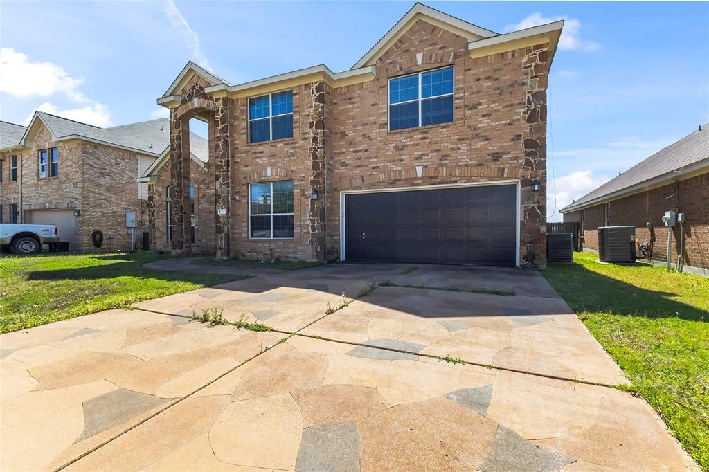 824 Peach Ln, Burleson, TX 76028 photo