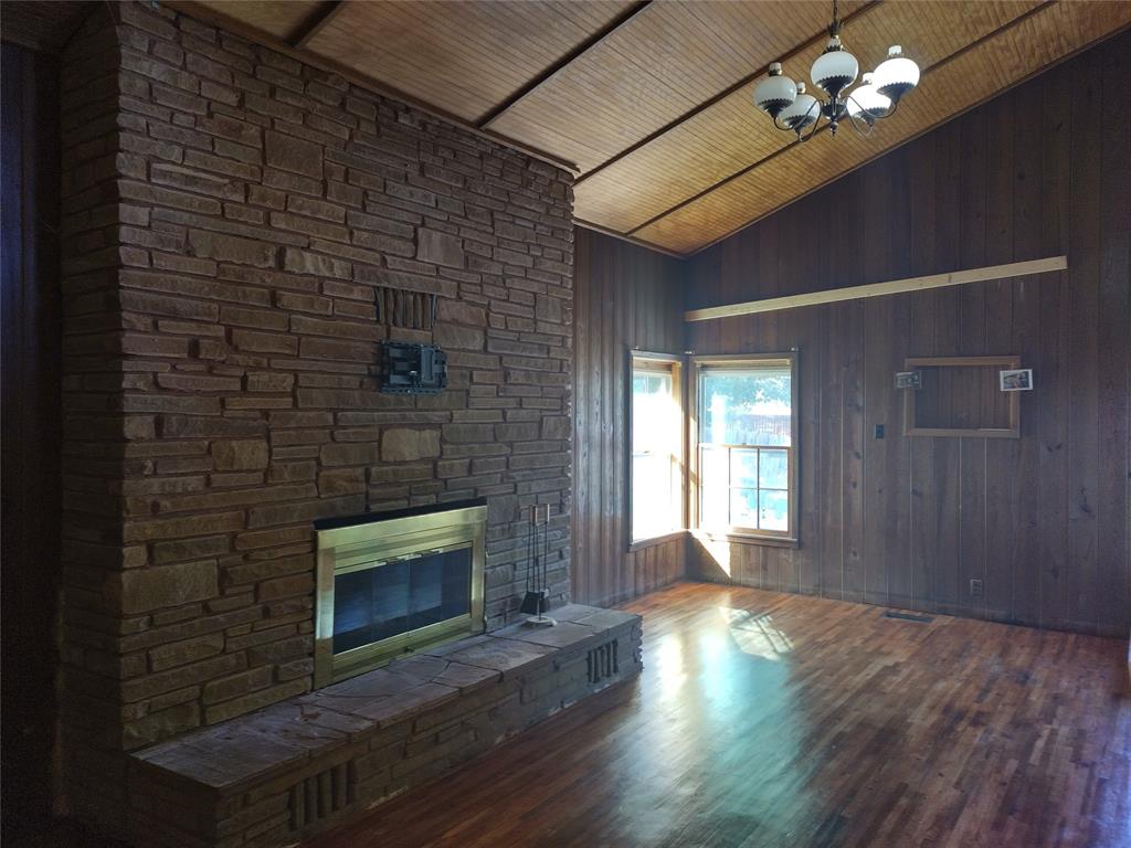202 SW Cindy Ln, Burleson, TX 76028 photo