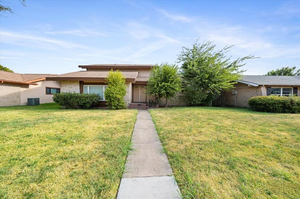 1822 Glouchester Dr, Garland, TX 75044