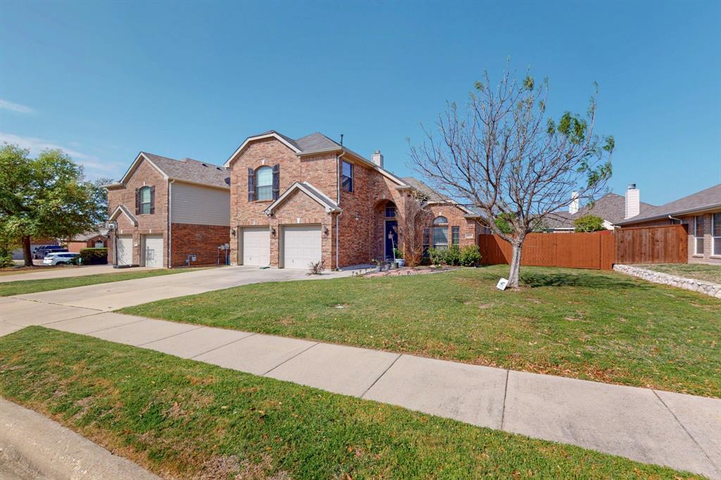 6925 Cattle Dr, Fort Worth, TX 76179
