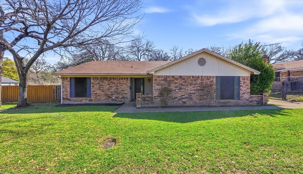 1503 Fielder Rd, Arlington, TX 76012