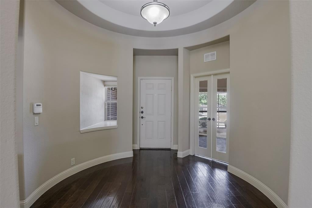 905 Mill Pond Dr, Midlothian, TX 76065 photo