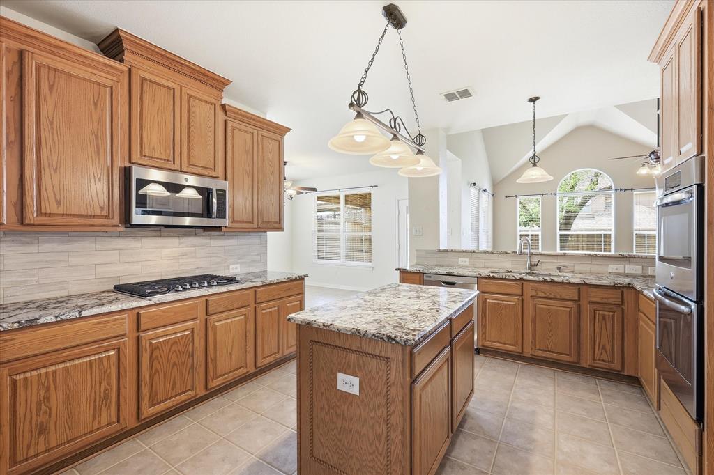 1401 Big Falls Dr, Flower Mound, TX 75028 photo