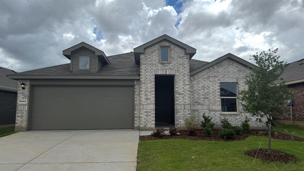 8449 Beltmill Pkwy, Fort Worth, TX 76131