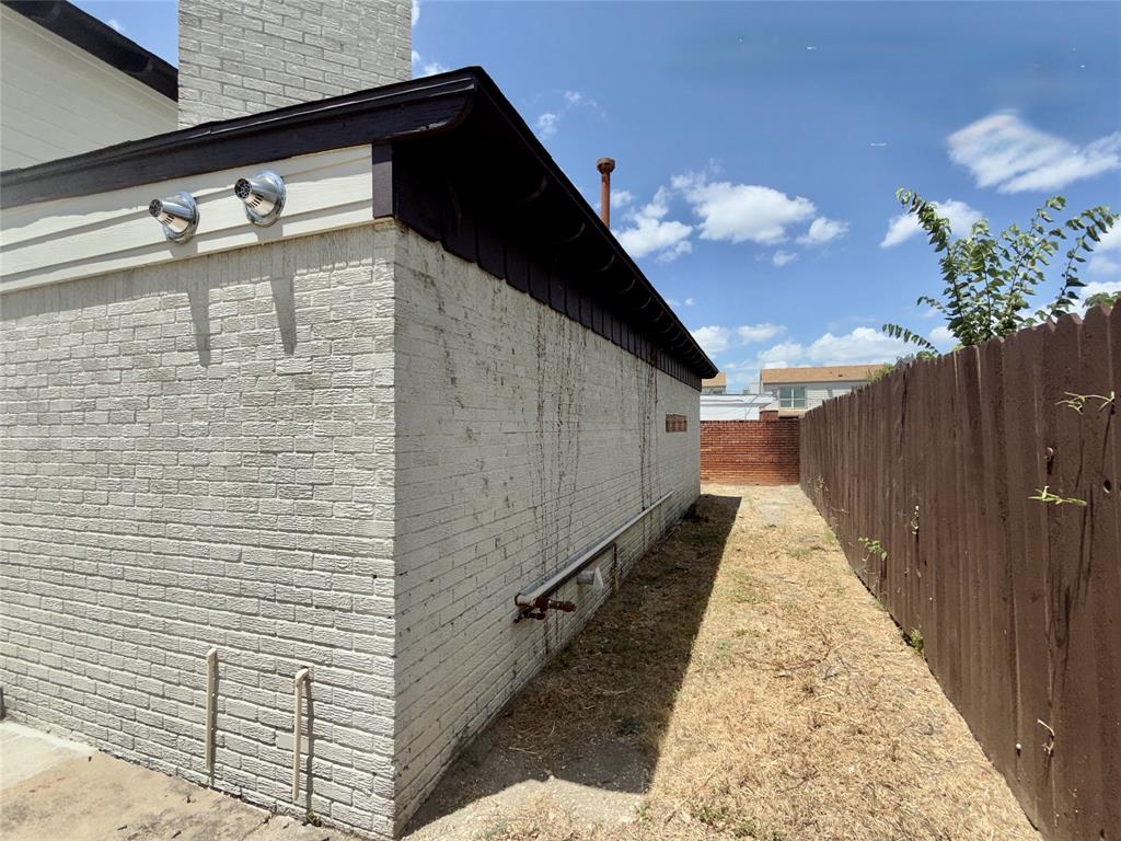 7629 Military Pkwy, Dallas, TX 75227 photo